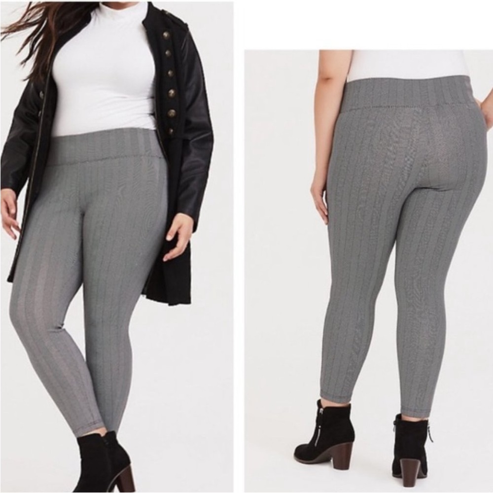Torrid Herringbone Pixie Pants Slim‎ Fix Studio S… - image 1